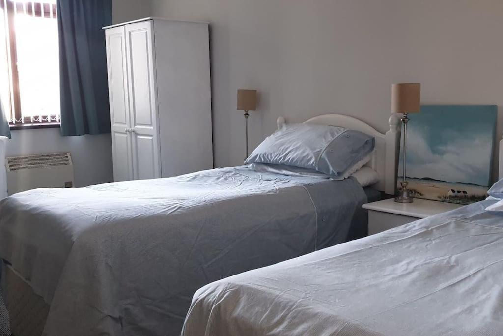 Seafront Apartment, Ground Floor, Free Parking Newcastle  Bagian luar foto